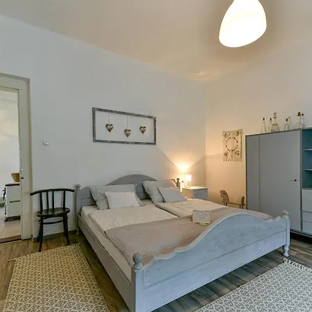 Halhaza Erdeszlak Apartman Sirok Exterior photo